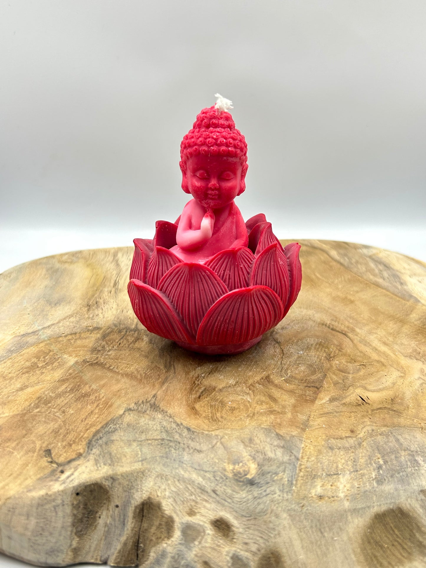 Bougies bouddha dans son lotus